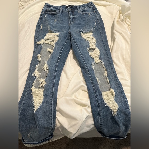 Judy Blue Jeans - Picture 1 of 3